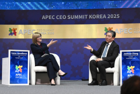 Photo__HMG_Advances_Hydrogen_Vision_in_Dialogue_at_APEC_CEO_Summit_Korea_2025.jpg