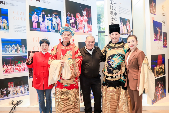 Hitting new notes: Immersing in Gezai Opera-- Beijing Review