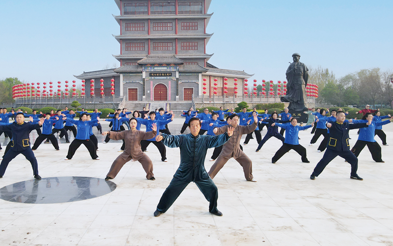Taijiquan Master Chen Zhenglei: Connecting people all over the world through Taijiquan-- Beijing Review