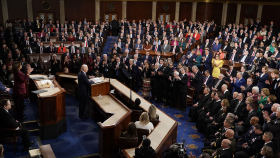 12784273_020723-ap-SOTU-biden-crowd-img.jpg